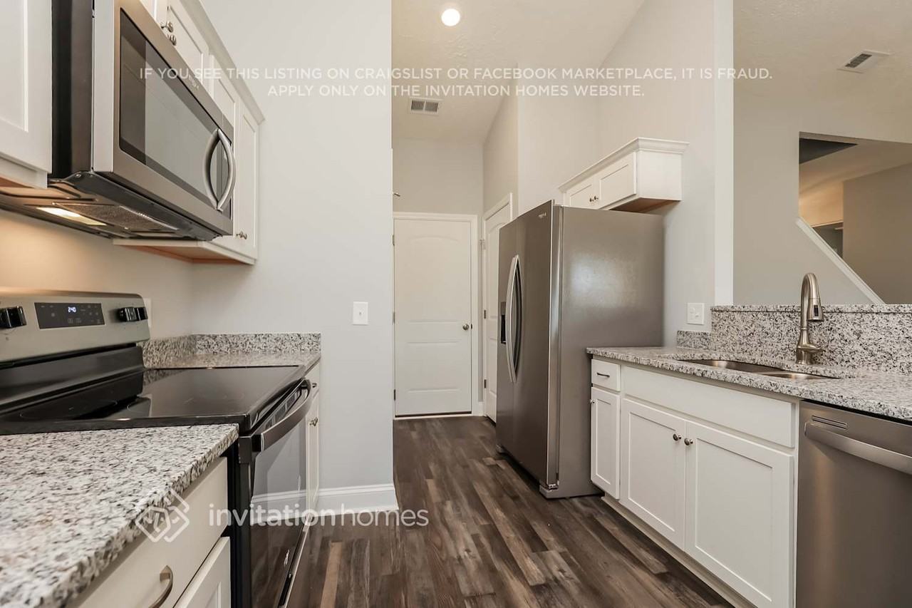 263 Green Hills Dr - Photo 6 of 16