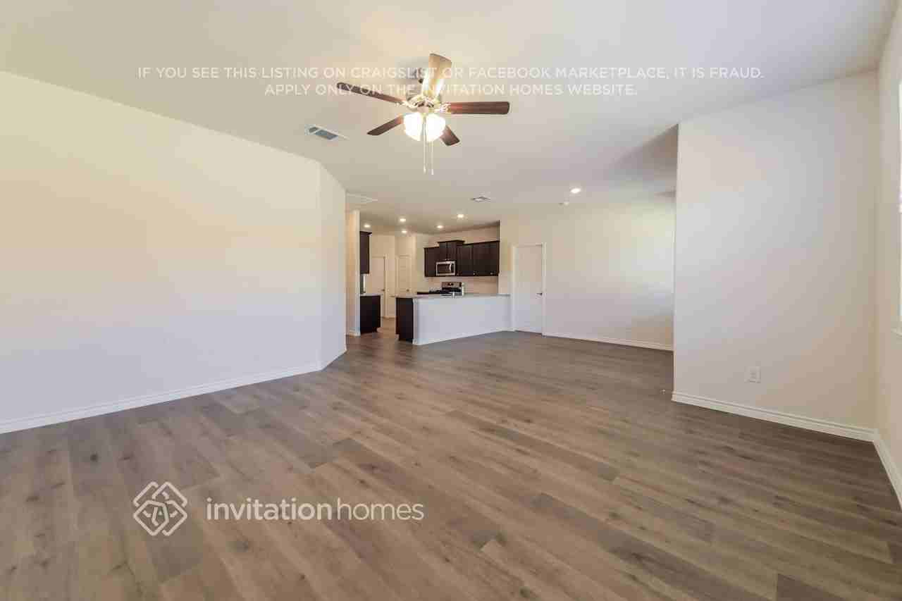 7325 Alfriston Pl - Photo 4 of 18