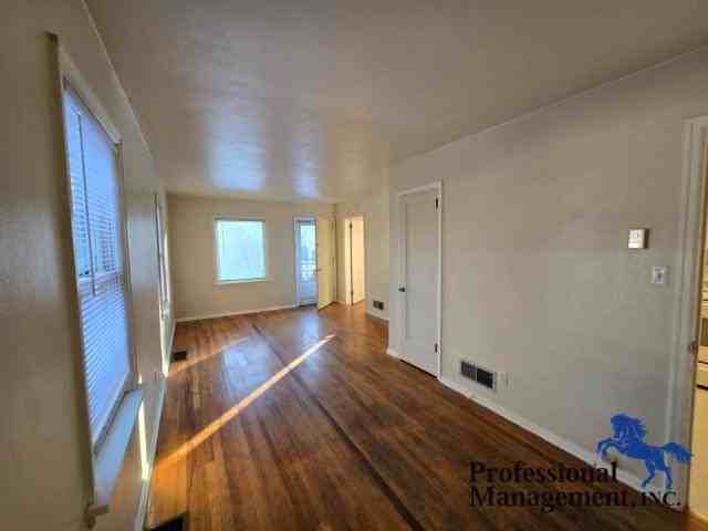 127 1/2 Avenue C - Photo 2 of 7