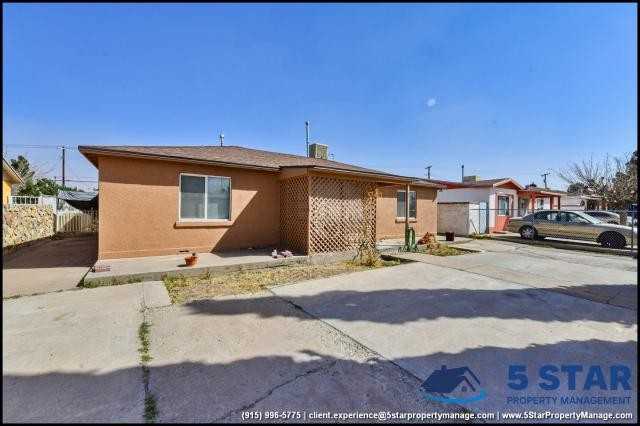 7623 Corozal Dr Apt A - Photo 2 of 10