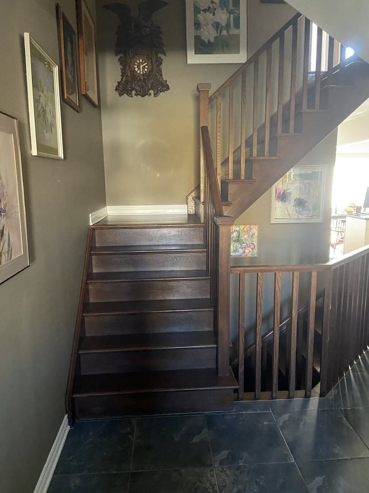 8454 Kelsey Cres - Photo 3 of 11