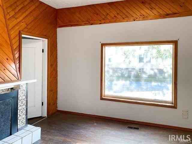 500 East Cottage Grove Avenue - Photo 3 of 16