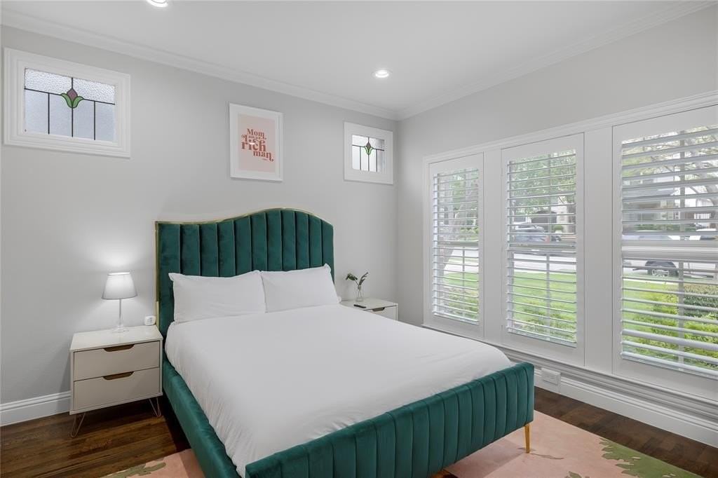 5440 Goodwin Ave - Photo 2 of 20