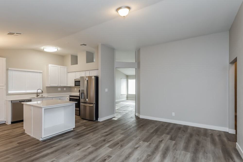 801 Zinnia Cir - Photo 6 of 16