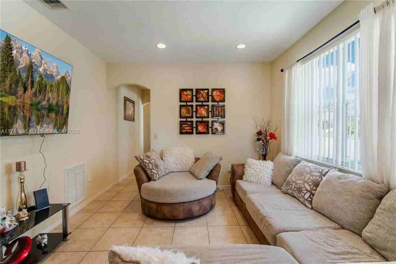 23801 Sw 109th Pl - Photo 2 of 8