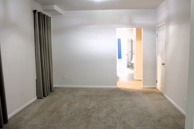 3214 W Pershing Rd Unit 2 - Photo 3 of 16