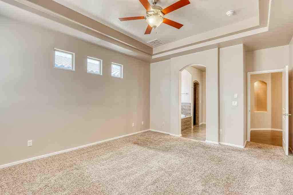 7317 Golden Sage Dr - Photo 5 of 46