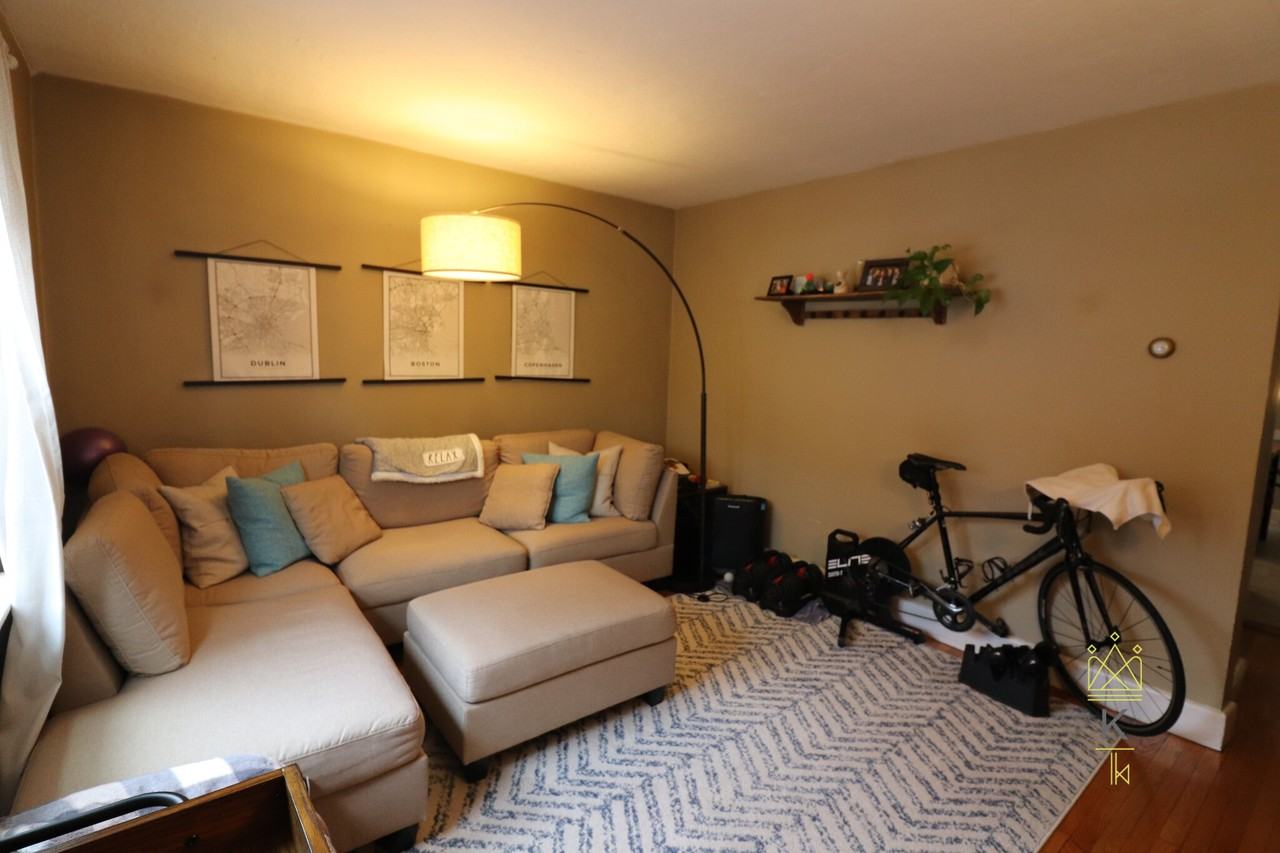 30 Beechcroft St #1 - Photo 2 of 13