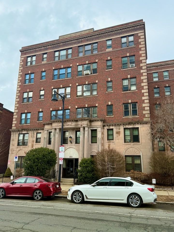 2003 Commonwealth Ave #29