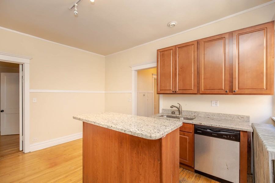 3501 W Fullerton Ave #3 - Photo 2 of 28