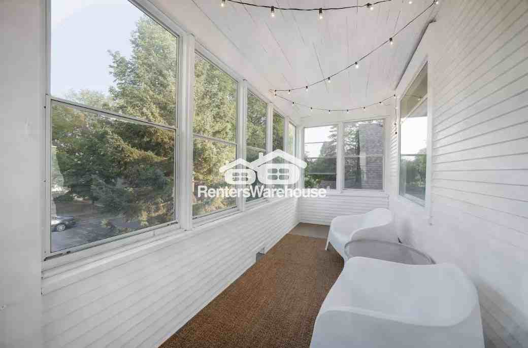 2322 Quincy St Ne - Photo 2 of 13