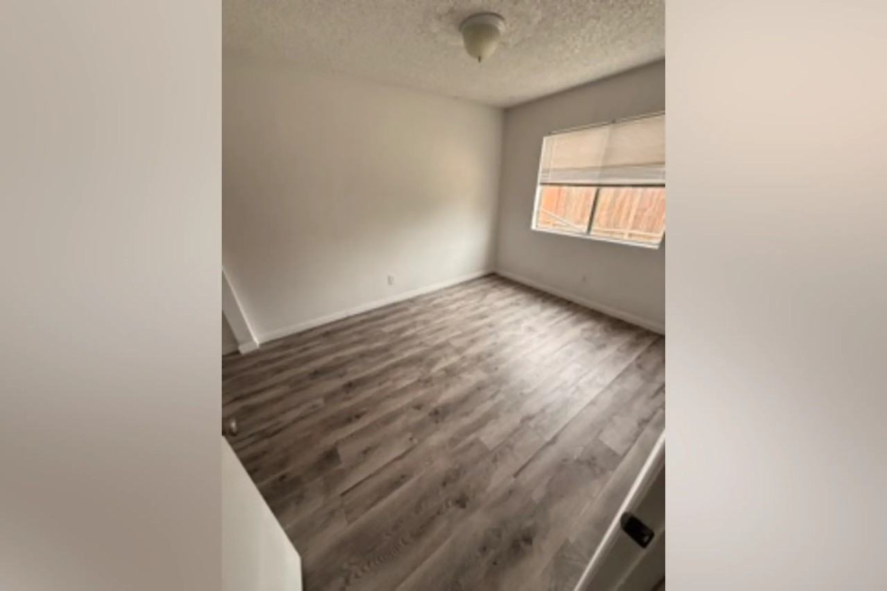 19530 E Ontario Ave - Photo 2 of 6