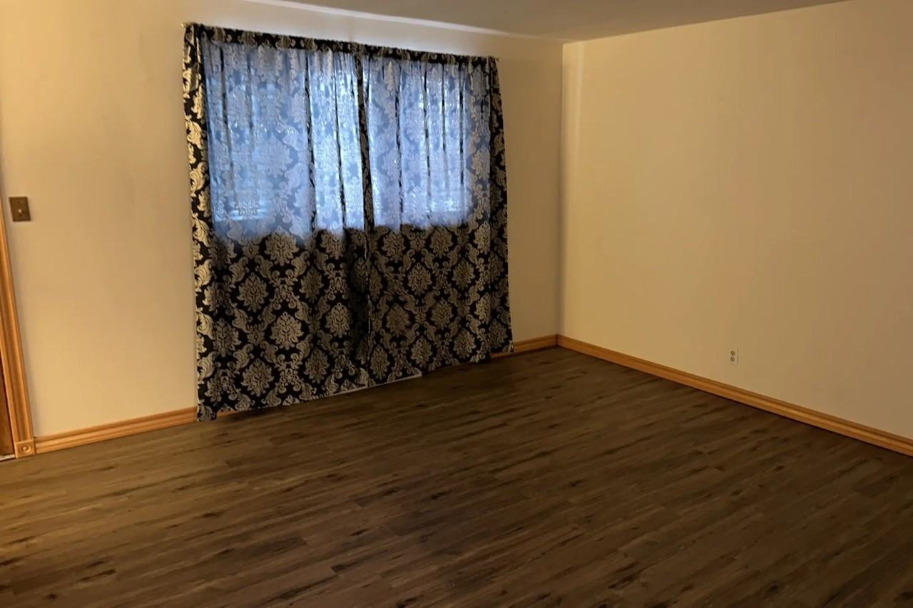 10 Genoa Pl - Photo 2 of 7