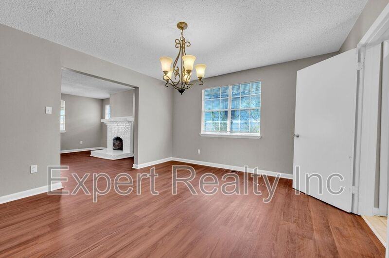 40 4th Ave S - Photo 3 of 32