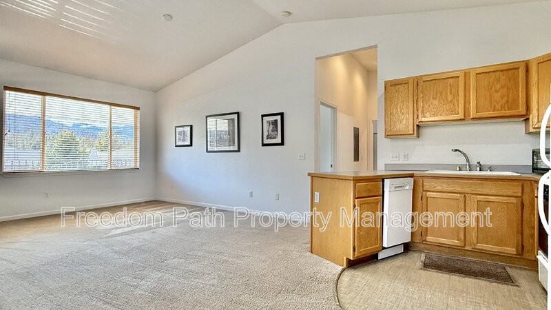 15 Fairway Dr #A1 - Photo 3 of 27