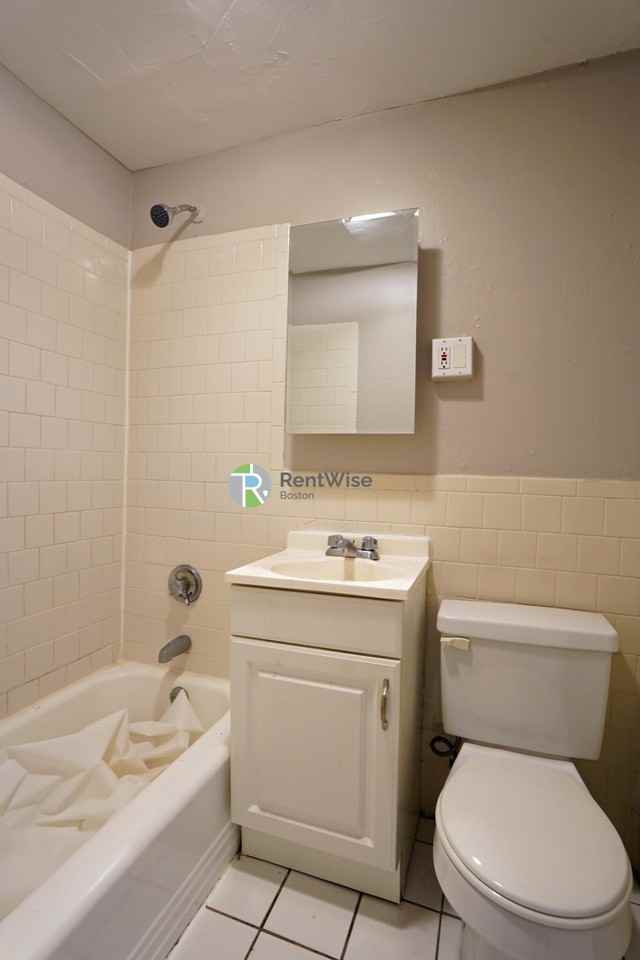 50 Park Vale Ave #18 - Photo 7 of 12