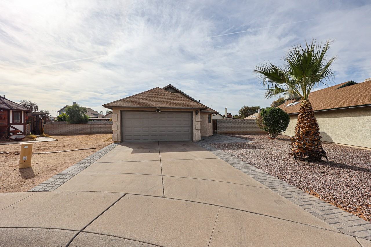 1631 E Javelina Cir - Photo 3 of 34