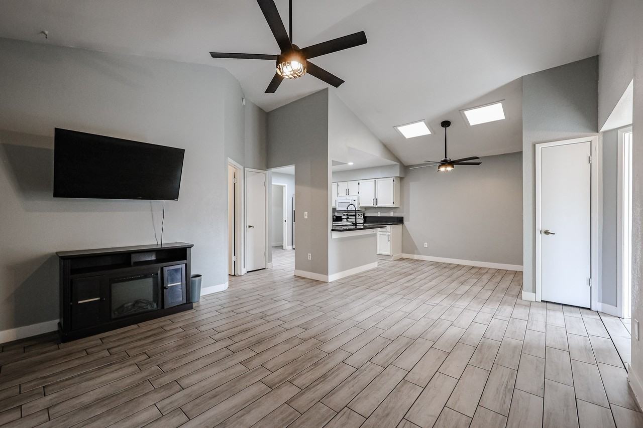 1631 E Javelina Cir - Photo 5 of 34