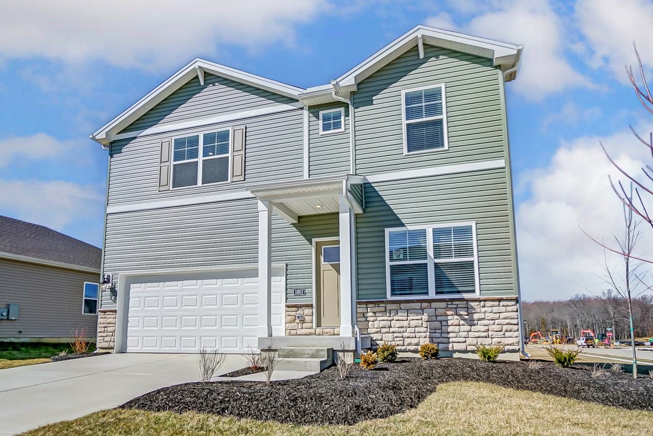 1807 Oak Cv - Photo 2 of 33