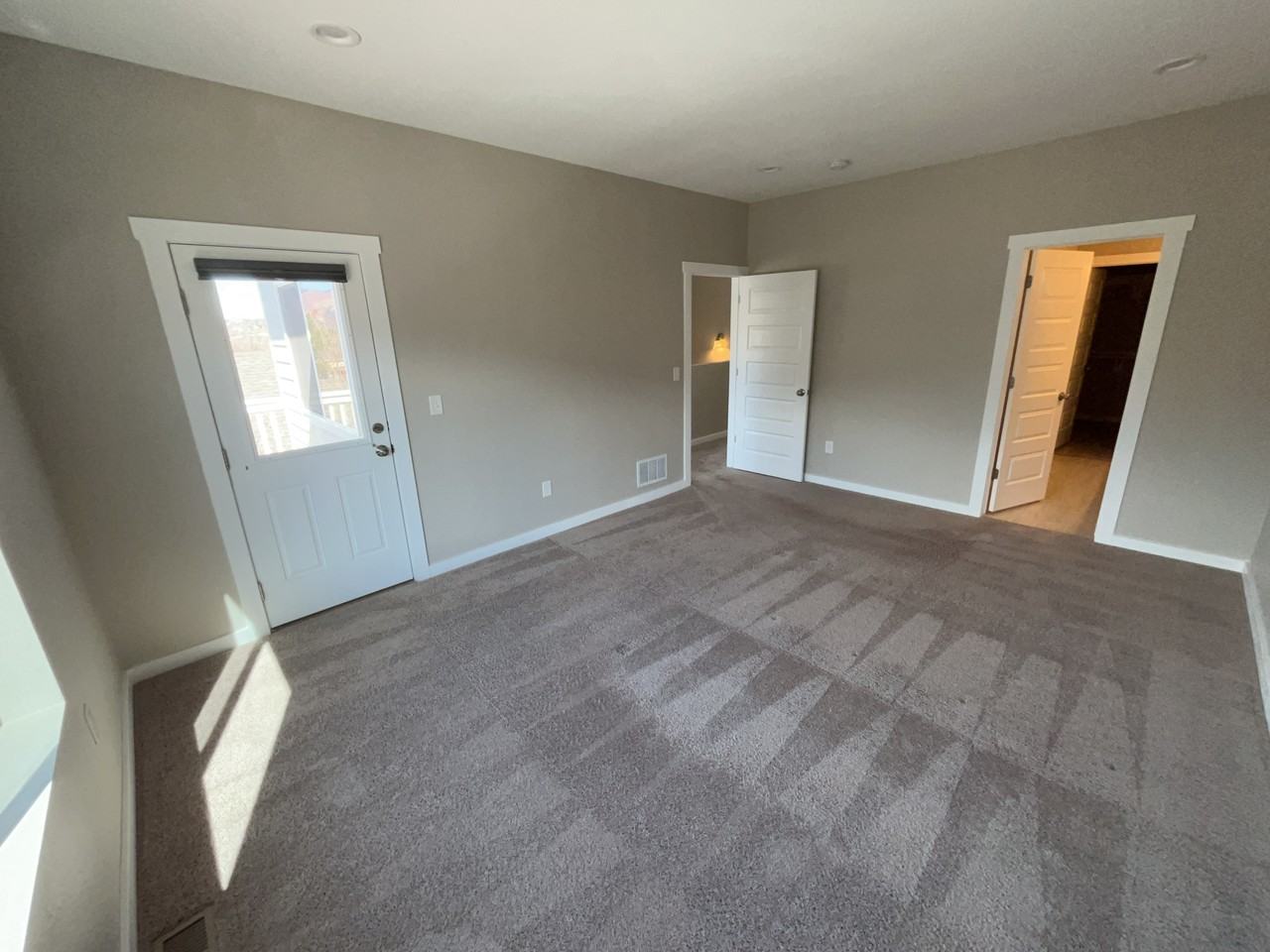 1125 Market St - Photo 7 of 14