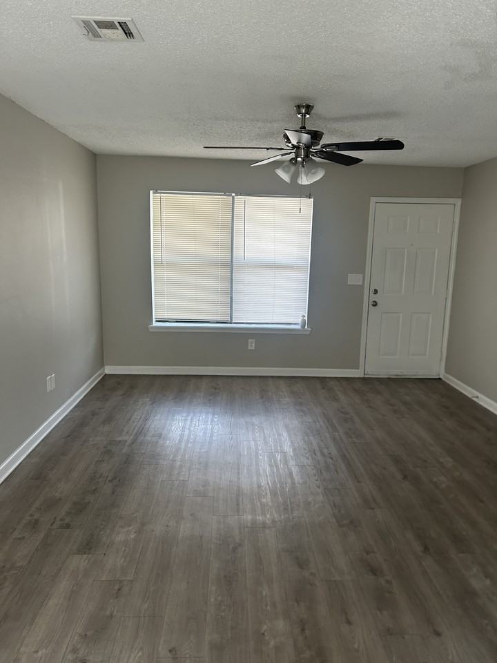 4105 W Pipestem Dr - Photo 2 of 29