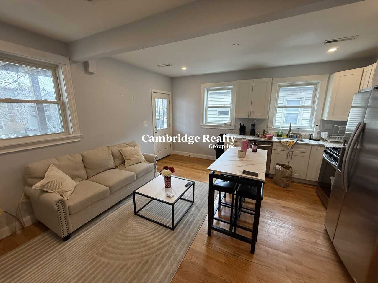 6 Durham St #2 - Photo 2 of 10