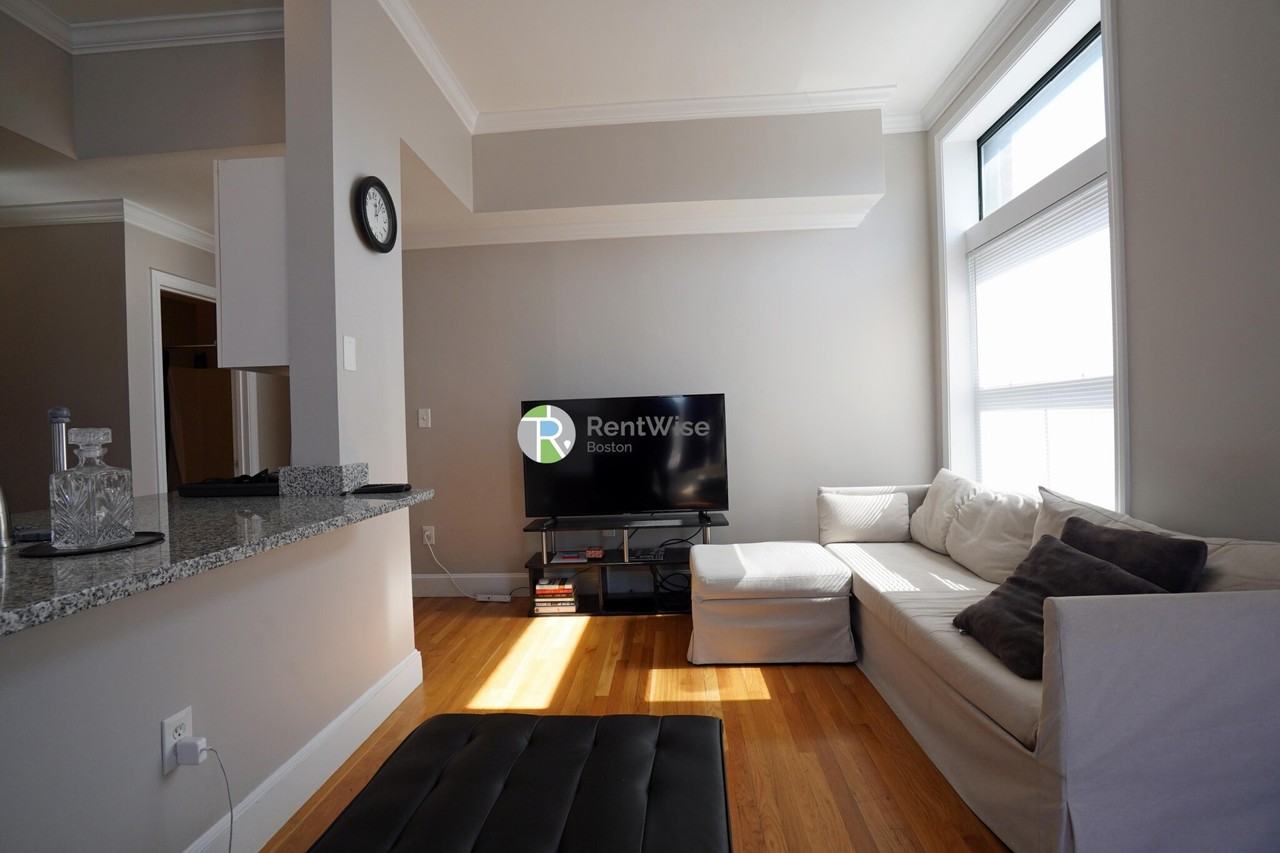 365 Washington St #202 - Photo 3 of 21