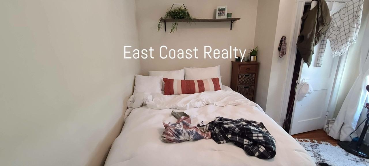 45 Hobart St #2 - Photo 7 of 20