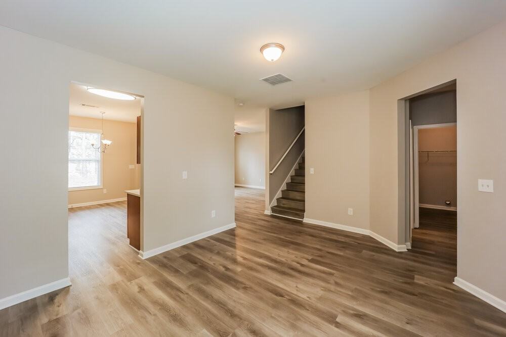 1510 Persimmon Trce - Photo 6 of 16