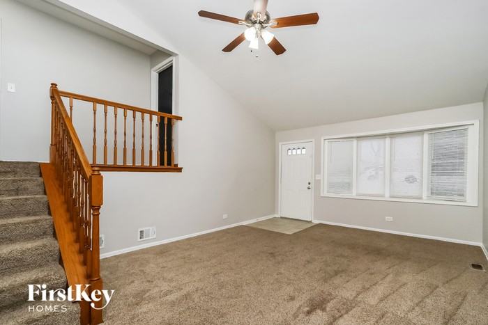 458 E Red Oak Ave - Photo 2 of 15