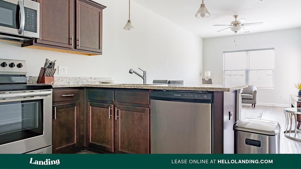 702 East US-80 - Photo 2 of 50