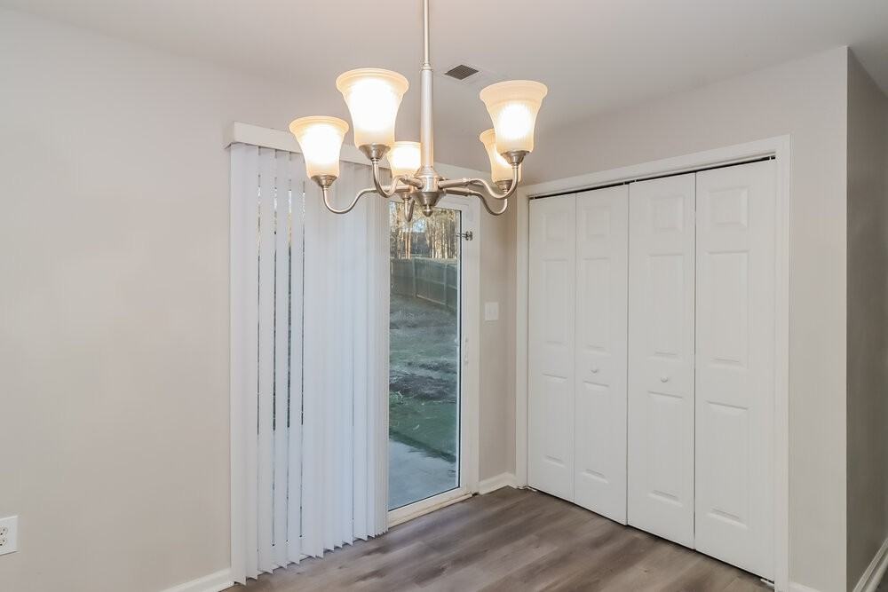 814 Oakshire Cir - Photo 7 of 15