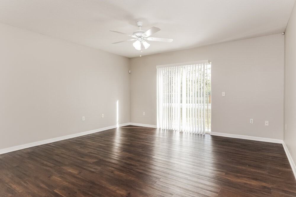 1646 Sage Creek Ct - Photo 5 of 17