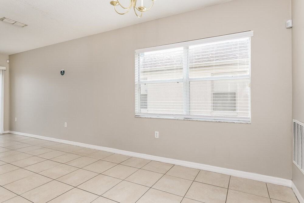 1646 Sage Creek Ct - Photo 6 of 17