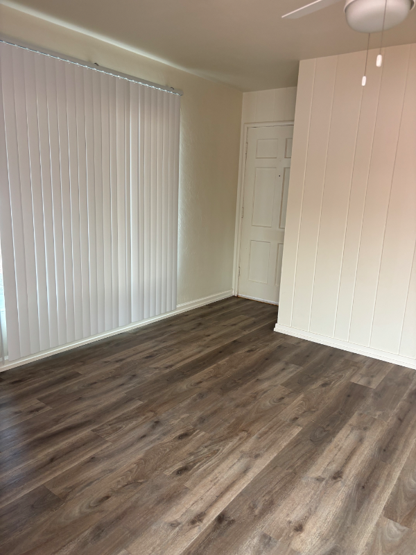 541 Chiquita Ave - Photo 3 of 27