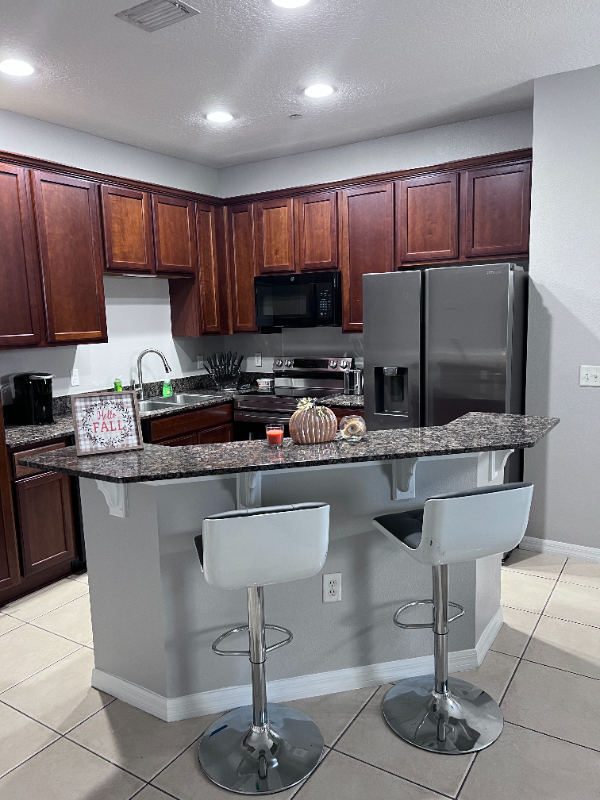 2410 Middleton Grove Dr - Photo 5 of 10