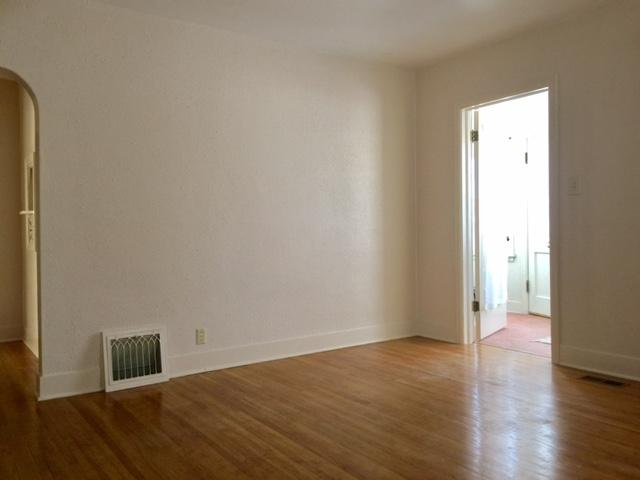 534 534 - Photo 3 of 10