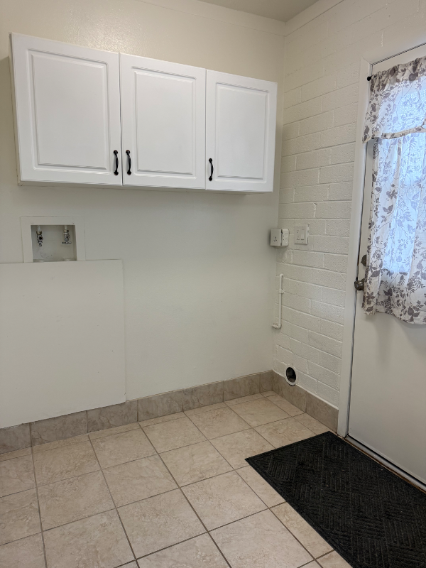 2237 Davis Ave - Photo 6 of 14