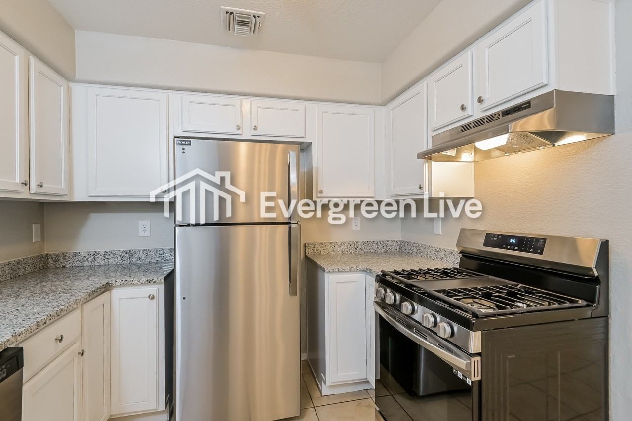 1801 W Calle Guadalajara - Photo 7 of 20