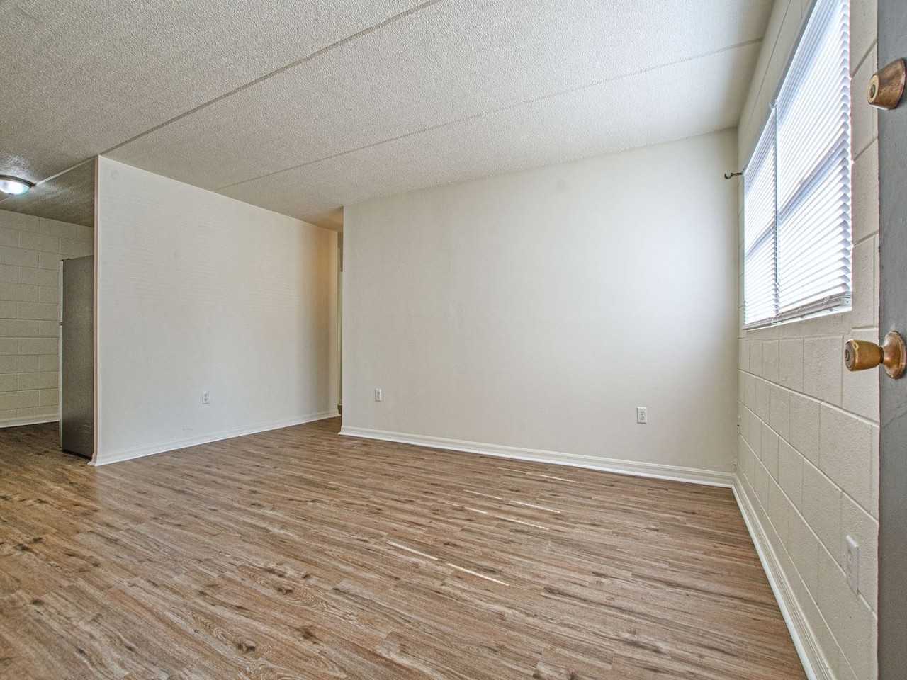 Parkview Apartments - Photo 2 of 13