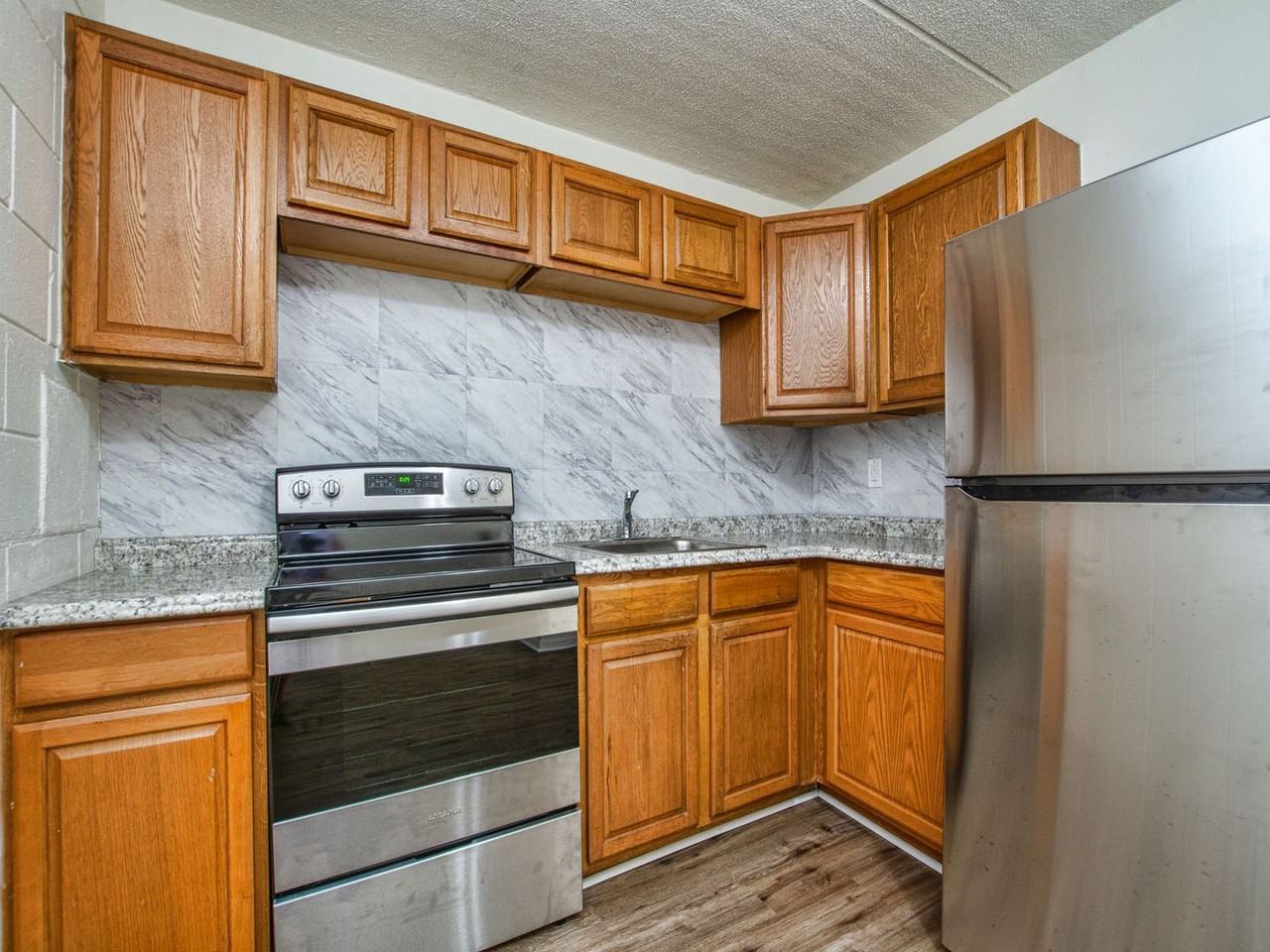 Parkview Apartments - Photo 6 of 13