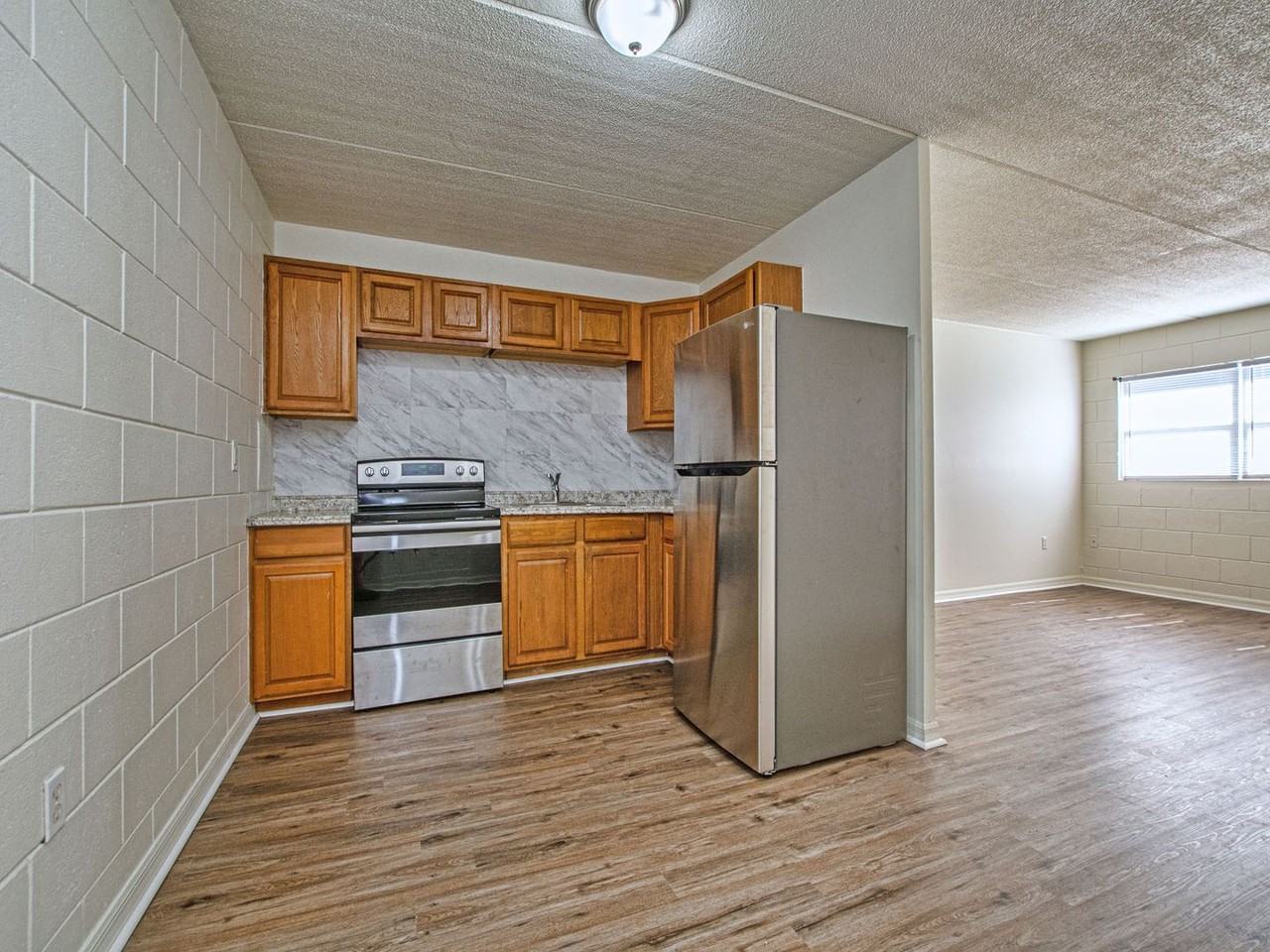 Parkview Apartments - Photo 7 of 13