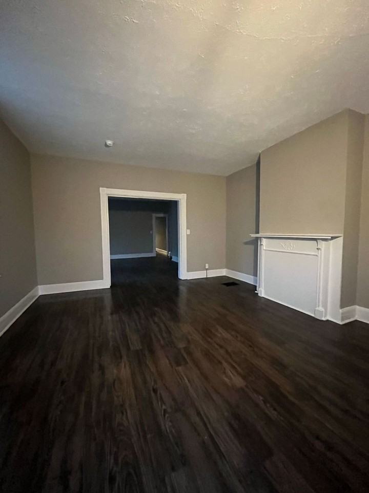 3811 Cass Ave - Photo 2 of 20