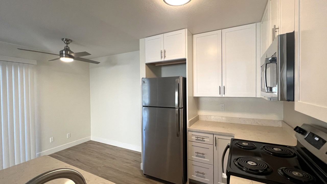 Gardenside Apartments - Photo 7 of 20