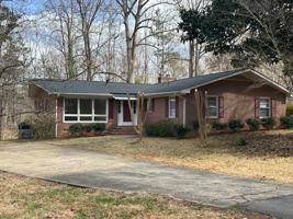 featured image of 1232 Melrose Dr