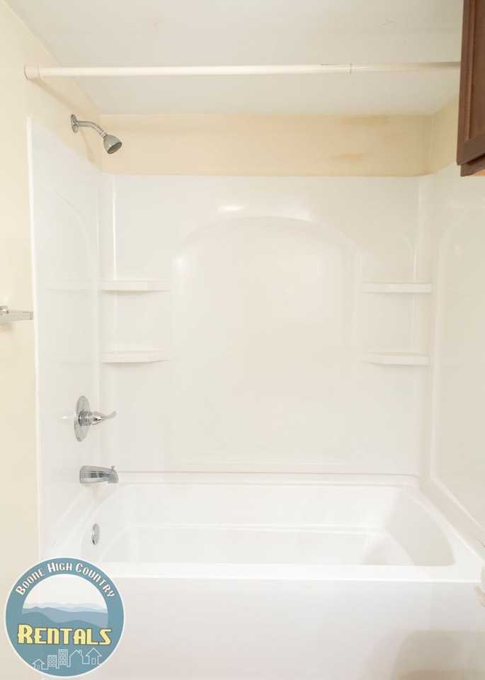 Summit Woods Apartments - Photo 7 of 9