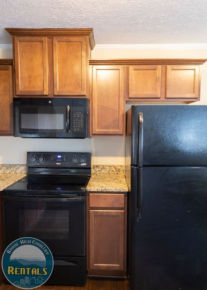 Summit Woods Apartments - Photo 6 of 16