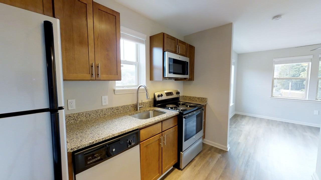 University Overlook - Photo 5 of 44