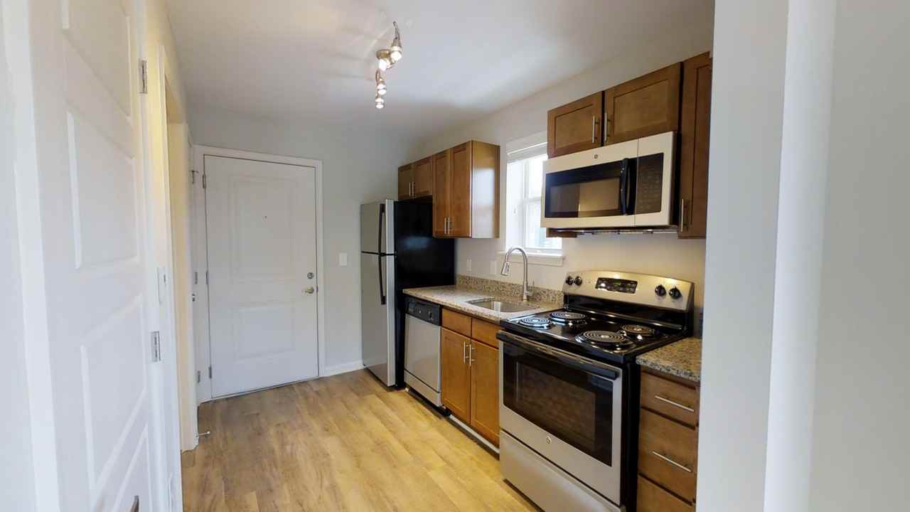 University Overlook - Photo 6 of 44