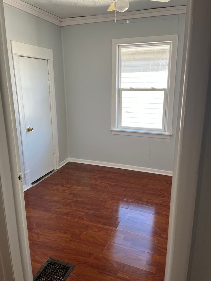 514 S Lincoln Ave - Photo 4 of 22